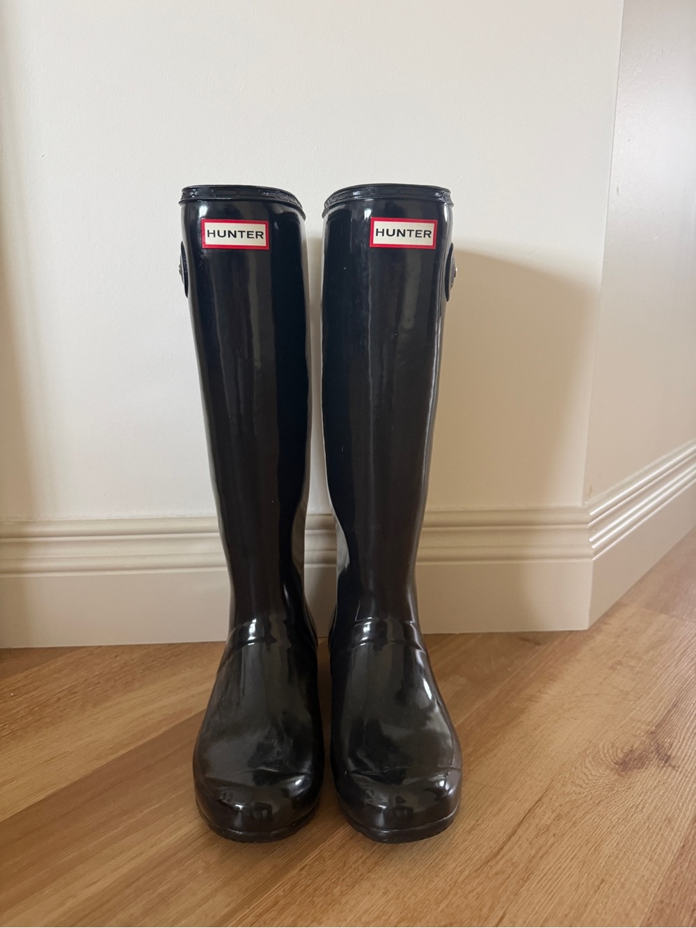 Hunter Tall Gloss Rain Boots in Black